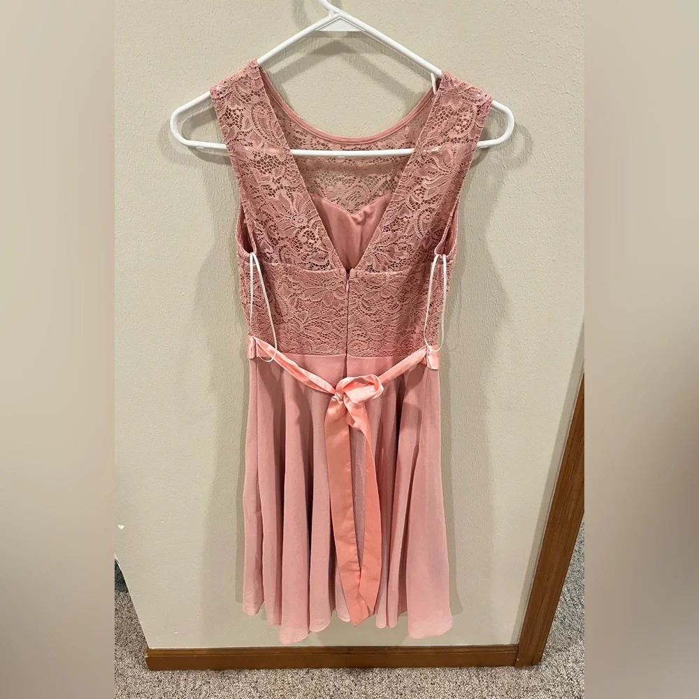 BeryLove Blush Pink Lace Cocktail Dress - Size Small - Picture 3 of 9